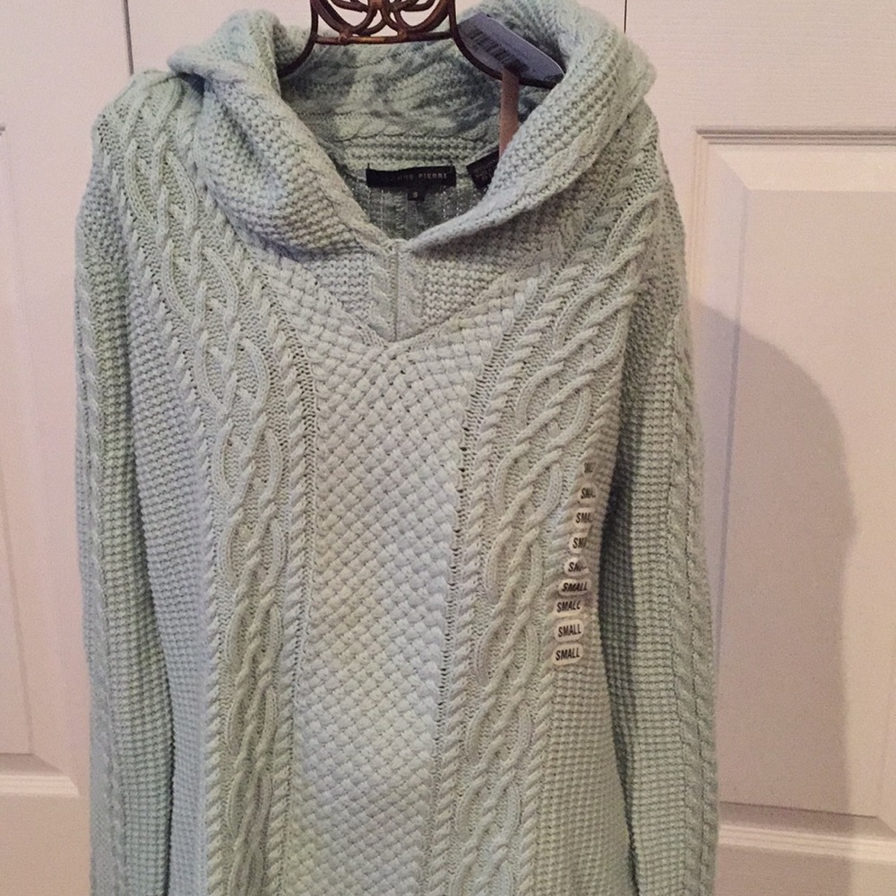 Mint color sweater